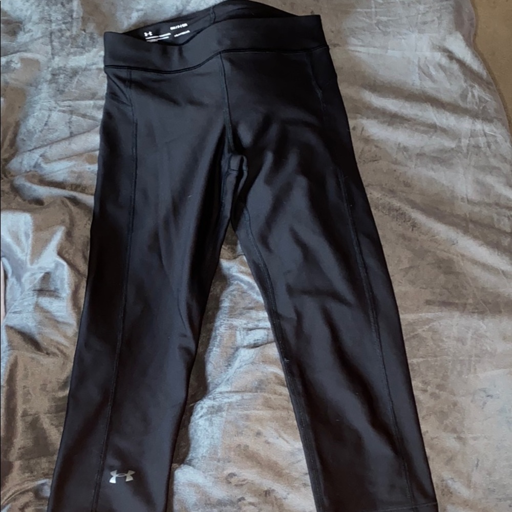 Under Armor cropped leggings